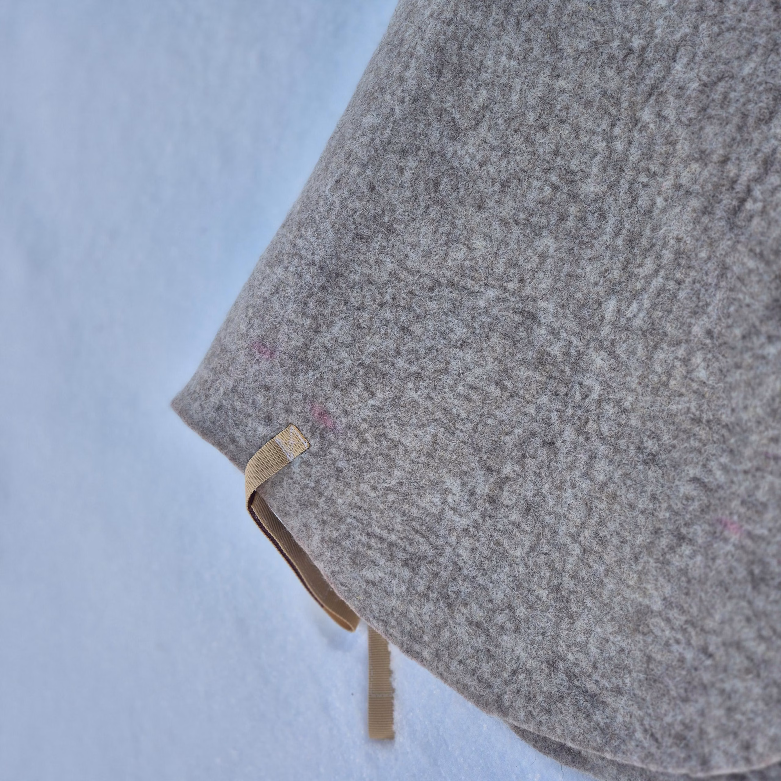 Show jumping felted saddle pad beige